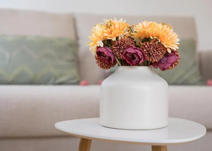 Home2book Modern With Pool In Oasis