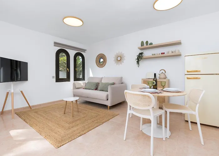 Appartement Home2book Modern With Pool In Oasis