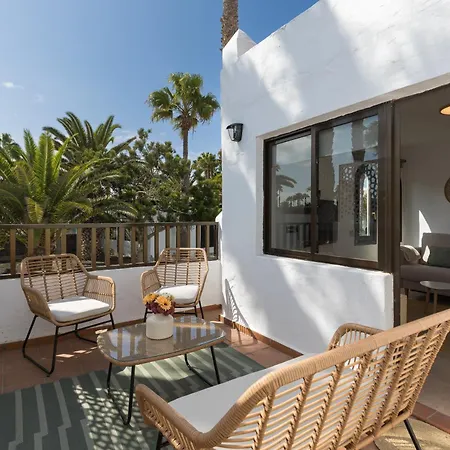 Home2book Modern With Pool In Oasis * Коральео