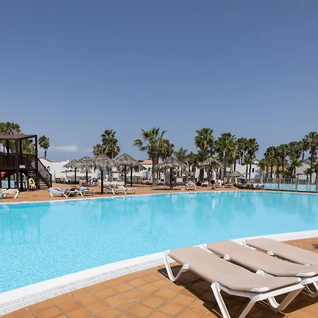 Home2book Modern With Pool In Oasis * Коральео