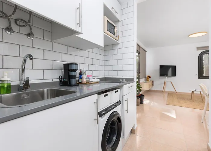 Home2book Modern With Pool In Oasis Lejlighed